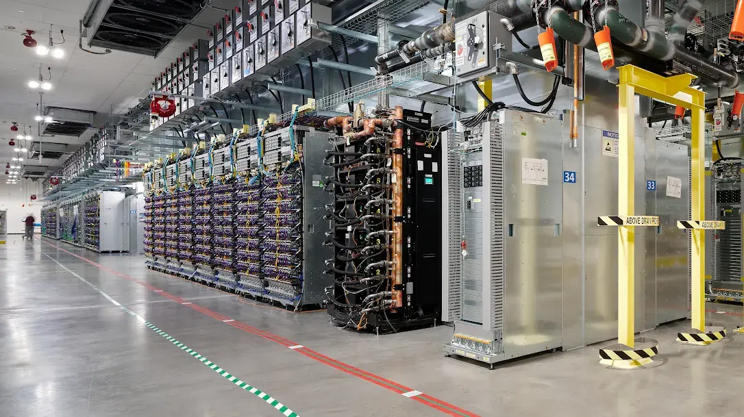 ReNew Signs ₹70,000 Crore MoU for 750 MW Green Data Centre Park in Maharashtra